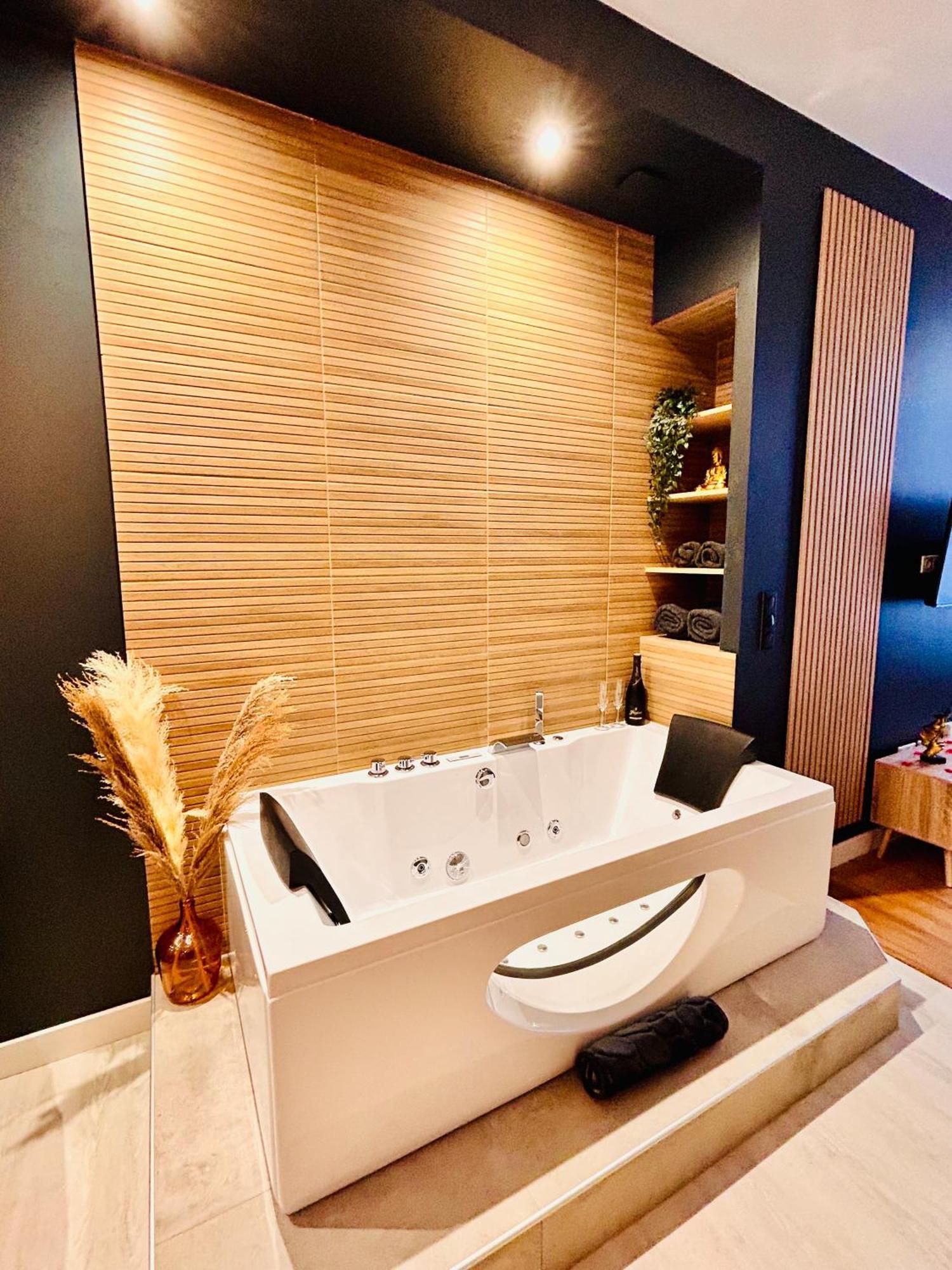 Suite Cosy Jacuzzi Troyes - Secrets D'Ana 外观 照片